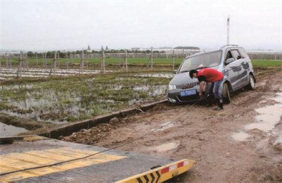 鹿寨抚顺道路救援